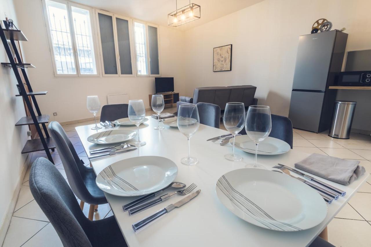 Appartement Tout Equipe Pour 6 Personnes A 15Min Des Plages Безие Екстериор снимка